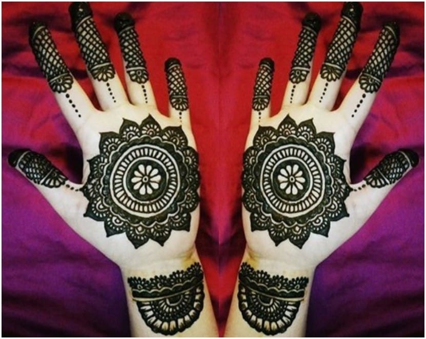 Mehndi Designs For Eid Hands and Feet
