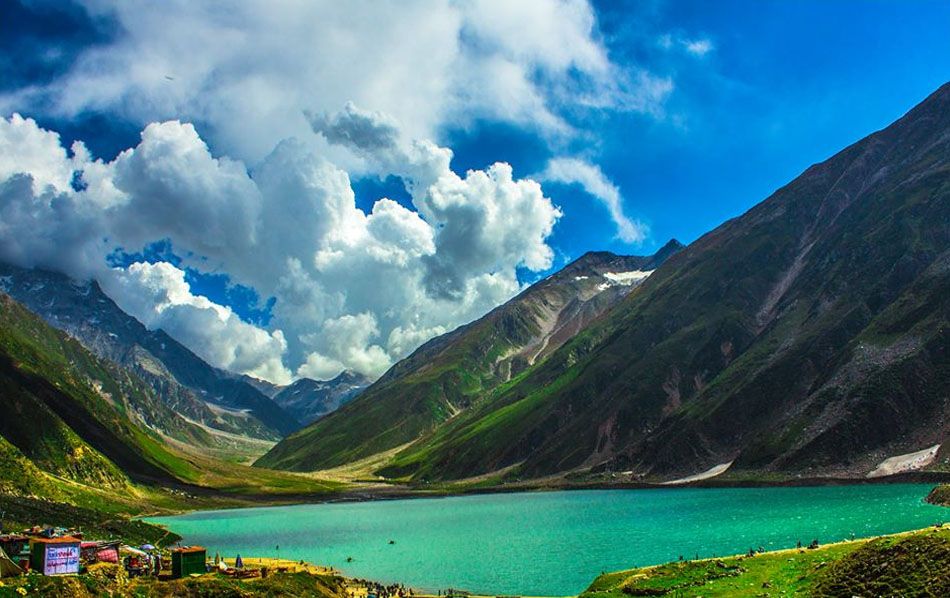 5 Best Honeymoon Places in Pakistan For NewlyWeds