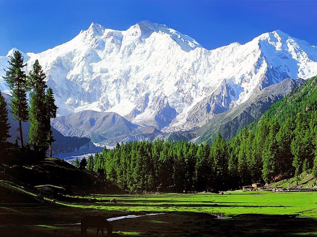 5 Best Honeymoon Places in Pakistan For NewlyWeds