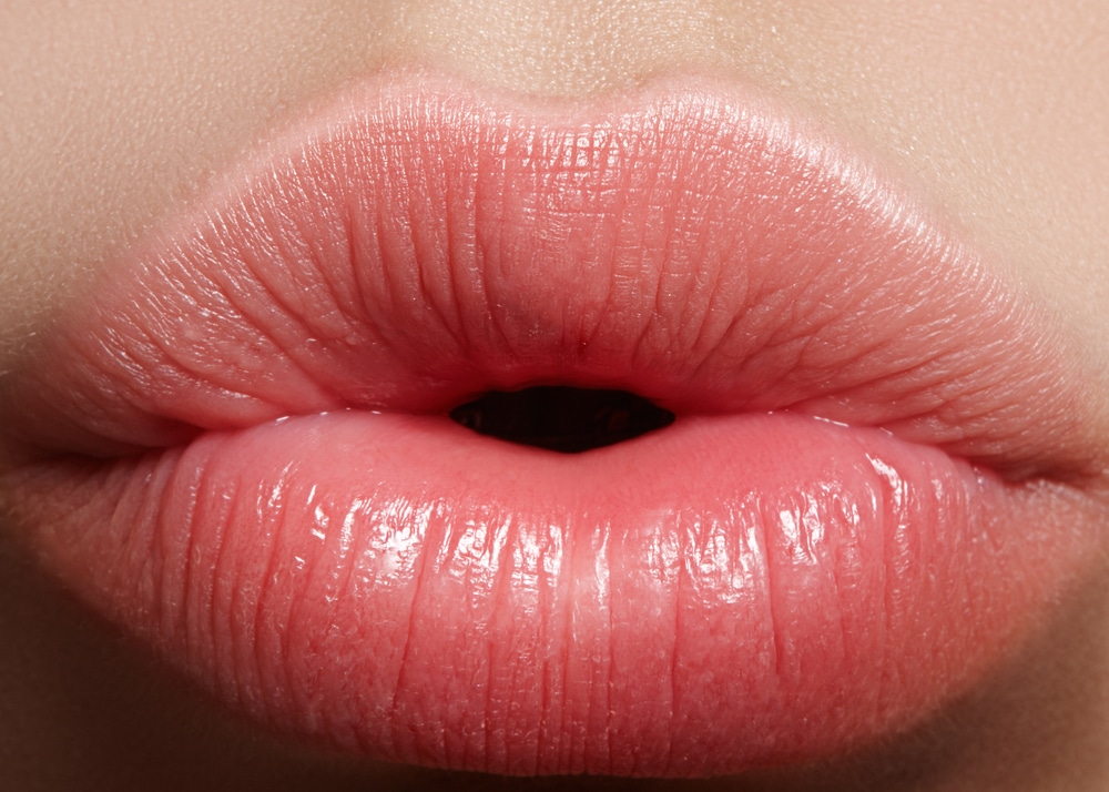Extremely Chapped Lips -Causes and What To Do About Them
