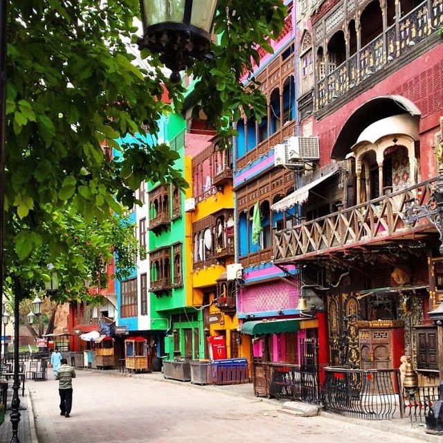 Fort Road Food Street Lahore