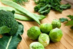 Vegetables containing green leaves