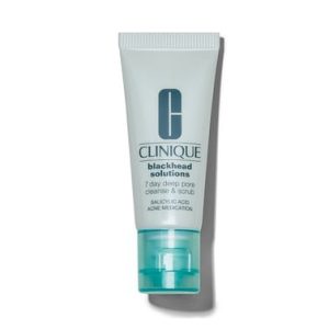  Clinique Blackhead Solutions 7 Day Deep Pore Cleanse & Scrub